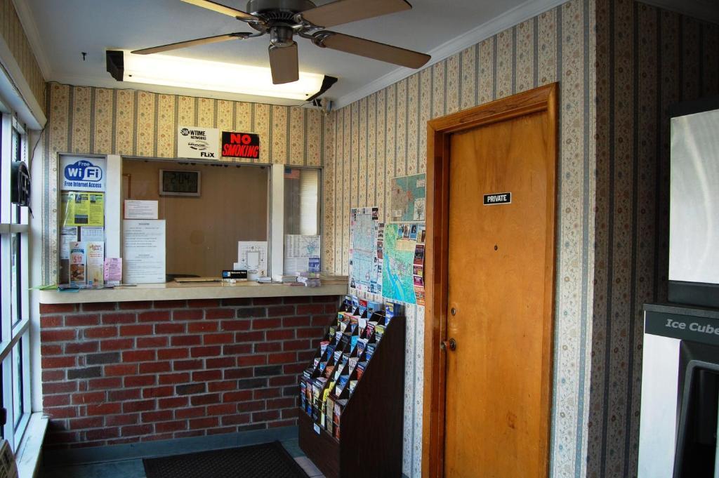 Towne Motel Alexandria Eksteriør bilde