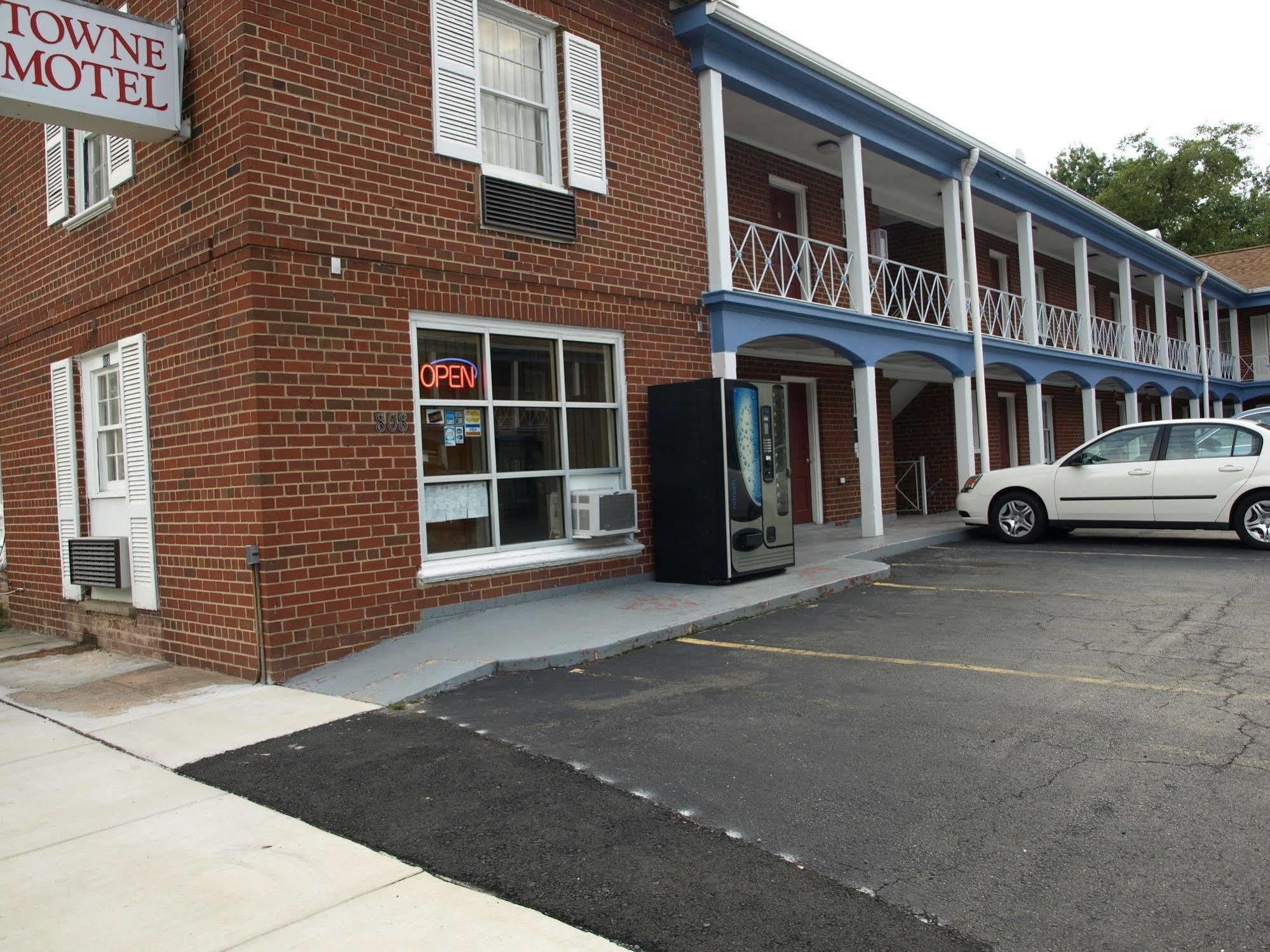 Towne Motel Alexandria Eksteriør bilde